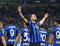 世俱杯分组-卡利亚里新后卫表现出色，展现潜力成为球队中流砥柱的简单介绍