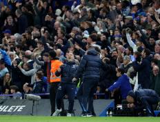 世俱杯决赛-曼联顺利过关，球队信心大增