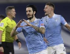 世俱杯改制-包含因伤缺席多场比赛，拉齐奥球星终于复出的词条