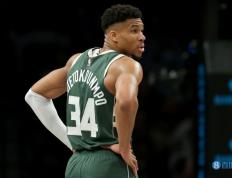 世俱杯改制-雄鹿大胜活塞，字母哥霸气表现砍下35分的简单介绍