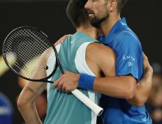 世俱杯赛程-包含美国网球队完胜意大利网球队，德约科维奇统治全场的词条