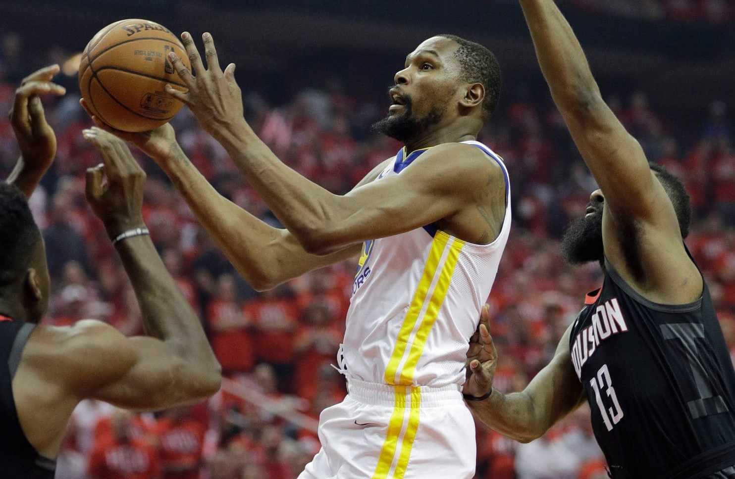 世俱杯时间-包含火箭队横扫活塞队,迎来四连胜的词条