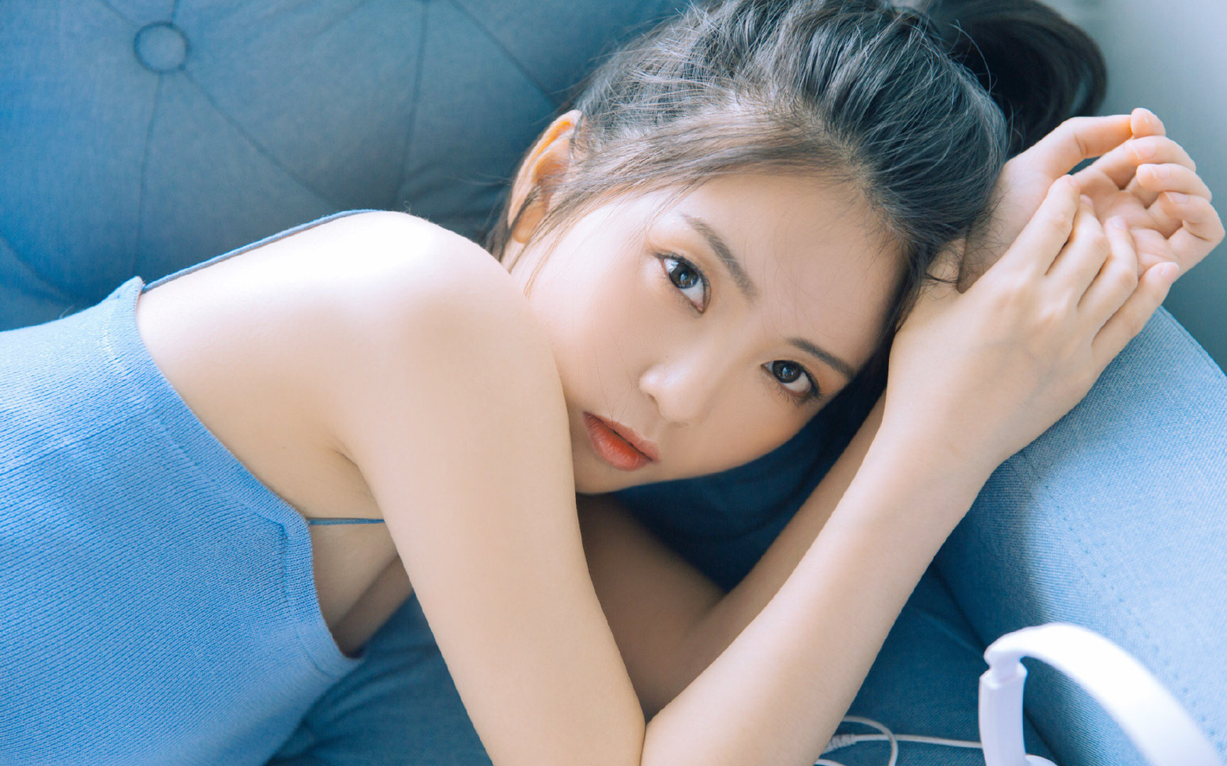 世俱杯参赛资格-夜幕下的绿茵棋局，福克斯如何一手执掌德甲争冠战的命运